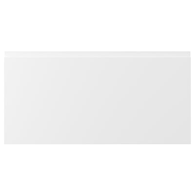 VOXTORP: white, modern kitchen cabinet with integrated handles, smooth matte surface.
