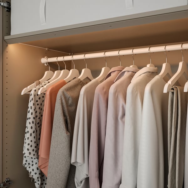 ÖVERSIDAN LED wardrobe lighting strp w sensor, dimmable gray-beige, 96 cm
