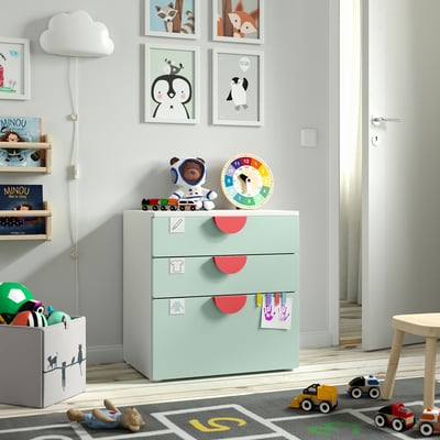 SMÅSTAD / PLATSA 3-drawer dresser, white/light green, 60x42x63 cm