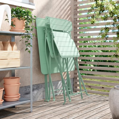 SUNDSÖ Table and 2 folding chairs