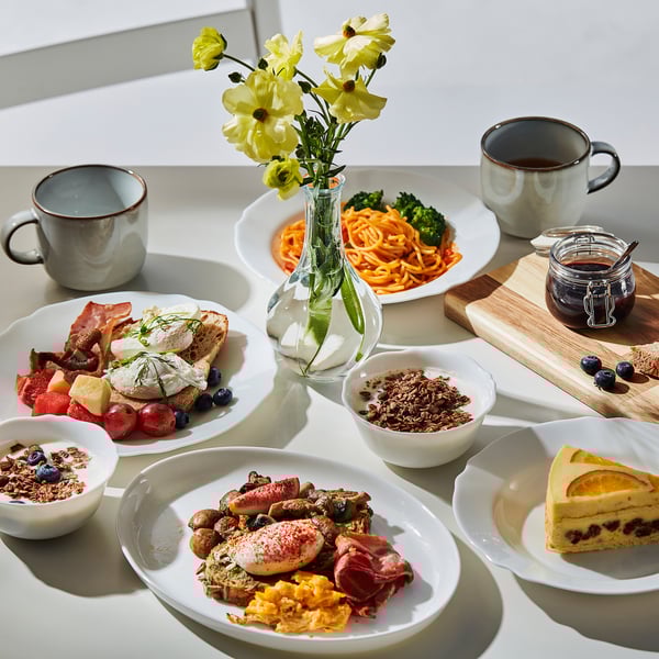 SVENSKMÅLLA Plate, white, 24 cm