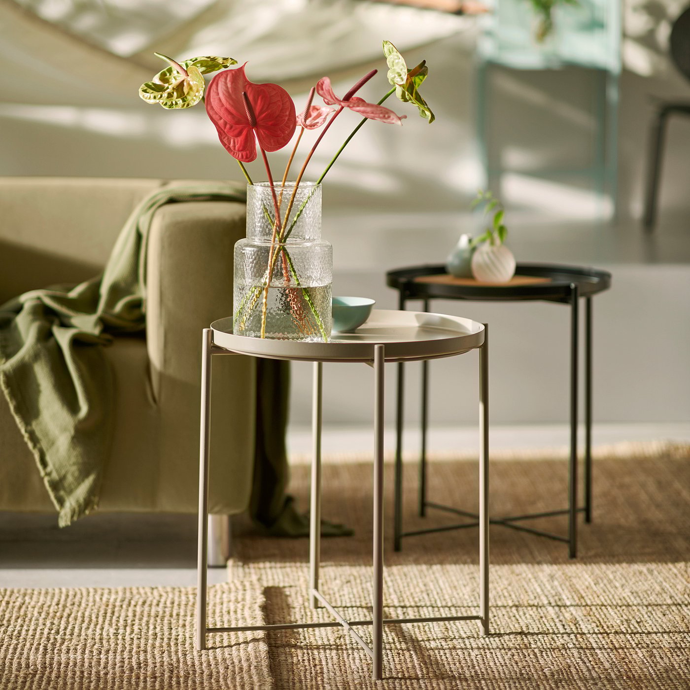 IKEA　SVÄRTAN Tray table トレイテーブル IKEA SVÄRTAN Tray table トレイテーブル IKEA SVÄRTAN Tray