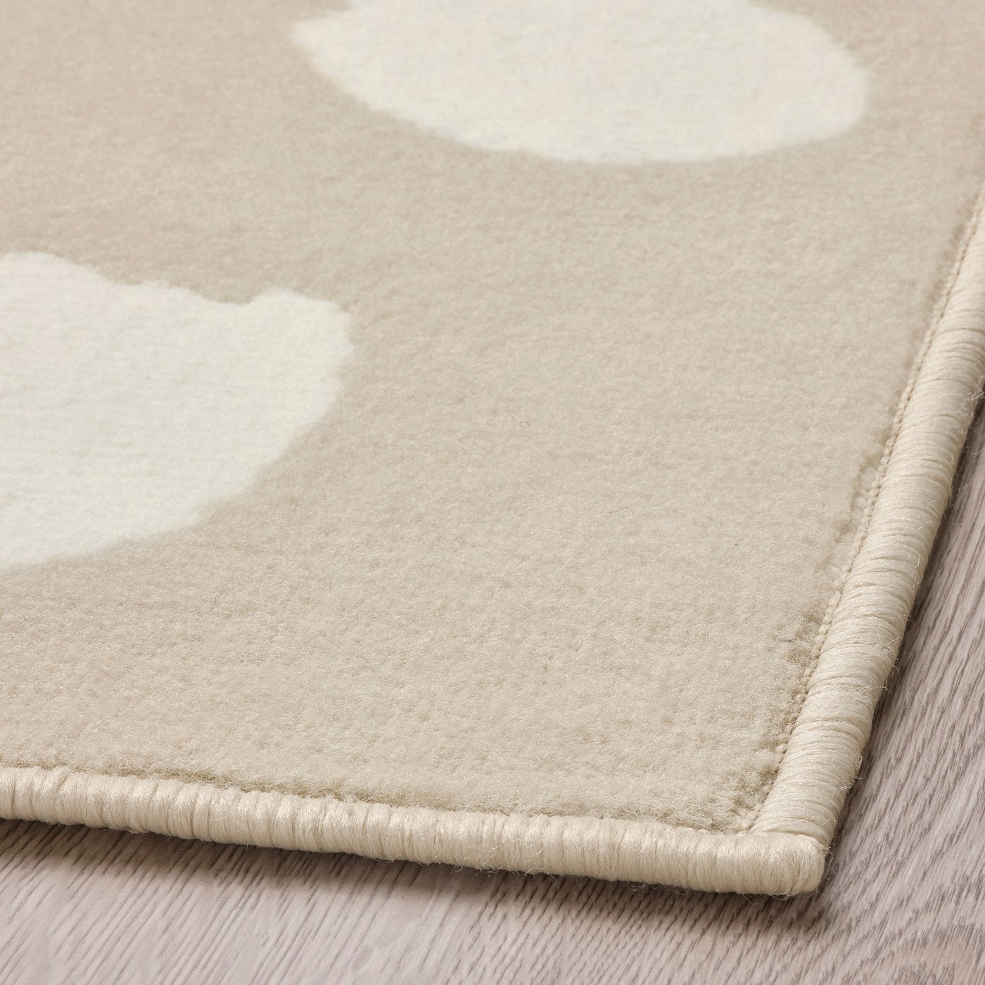 PEDERSBORG ペーデルスボ　IKEA ラグ Indulge in floor fashion. The new PEDERSBORG rug is designed