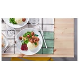  Proteinbällchen, Kartoffelpüree Erbsen/Sahnesoße und Preiselbeeren 8 Stück