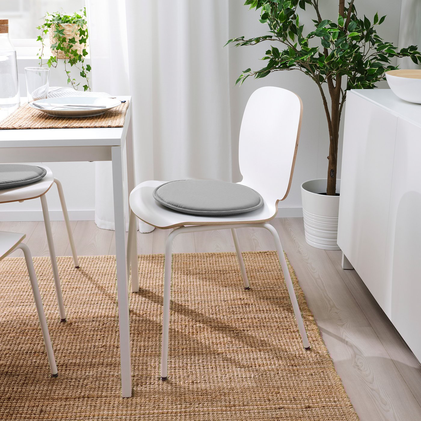 パッド入りのライトグレー椅子*4 CILLA スィッラ チェアパッド, ライトグレー, 34 cm - IKEA