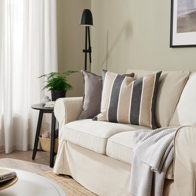 KORALLBUSKE غطاء وسادة, فحمي بيج/نقش خطوط, ‎50x50 سم‏