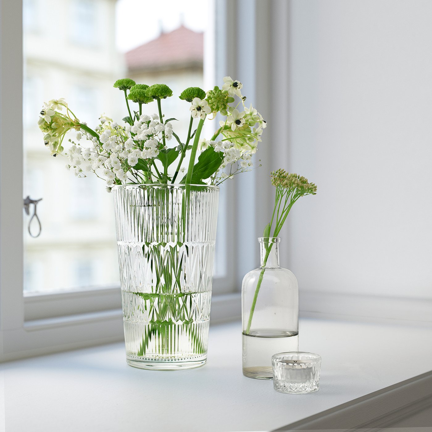 透明ガラス フレア型花瓶 花模様 f70400.jpg