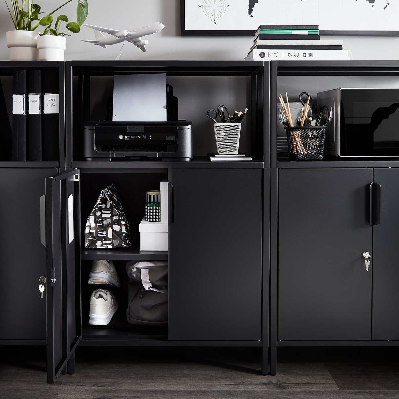 IKEA/イケア TROTTEN トロッテン キャビネット 扉付 チャコール 70x35x110cm TROTTEN トロッテン キャビネット 扉付, チャコール, 70x35x110
