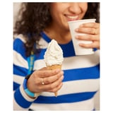  Soft ice cream, with vanilla flavour