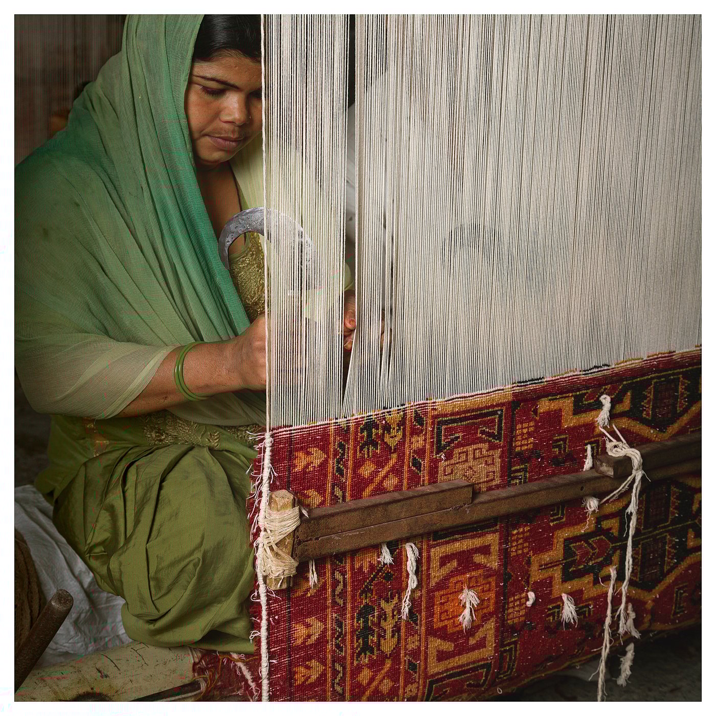 VIMPELGRÄS ヴィムペルグレース ラグ パイル短, レッド 幾何学模様