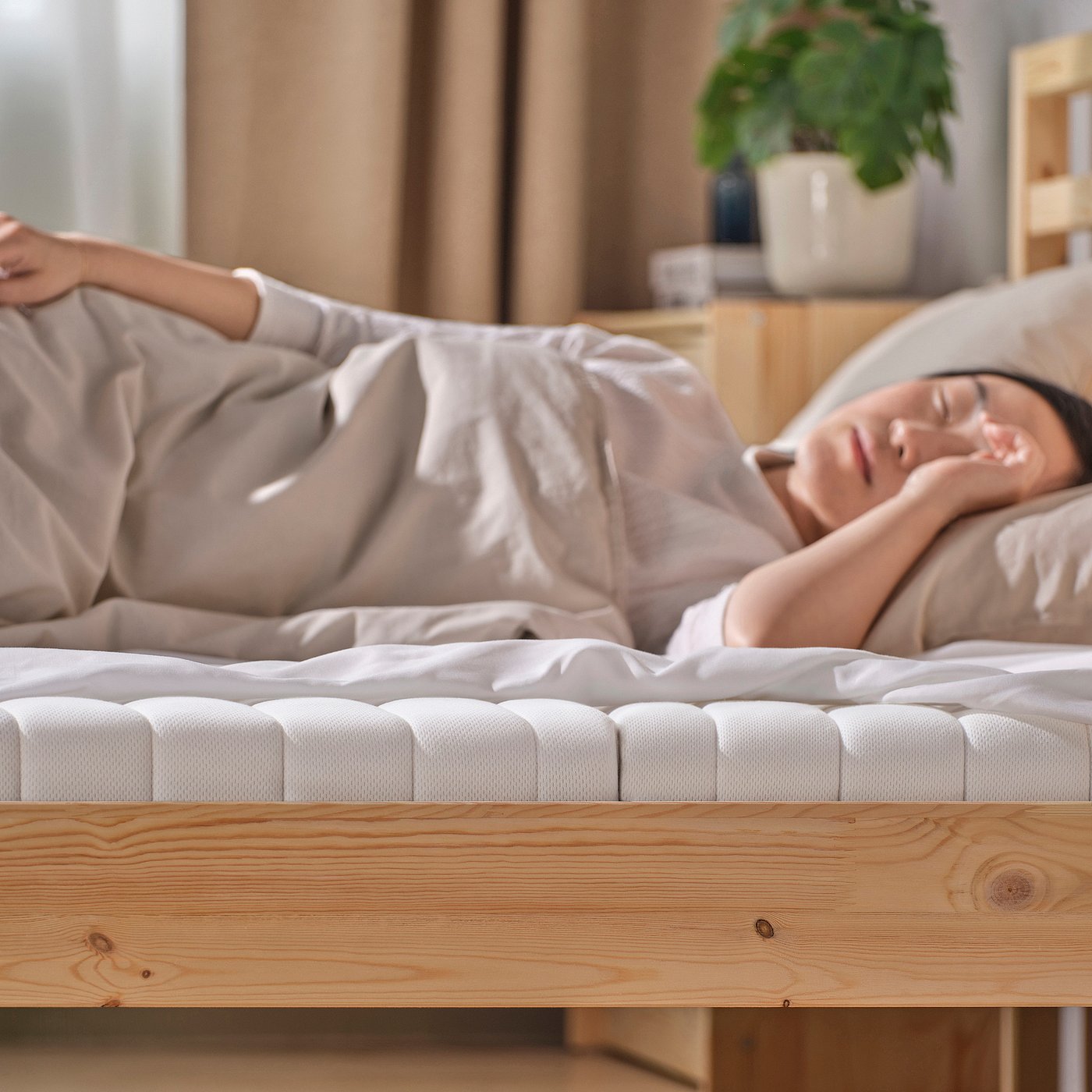 【美品】送料込IKEAイケアÅNNELANDオンネランドマットレス120×200 ÅNNELAND hybrid mattress, firm/white, Queen - IKEA