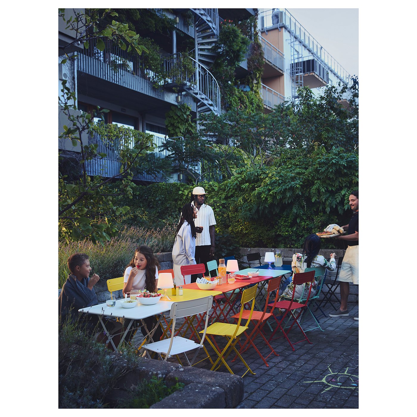 IKEA 机 青 SUNDSÖ スンドソー テーブル, ダークブルー 屋外用, 65x65 cm - IKEA