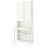 Biały regał BILLY z biurkiem od ikea, minimalistyczny design, dwoje drzwi, jedna otwarta półka, biały materiał.
