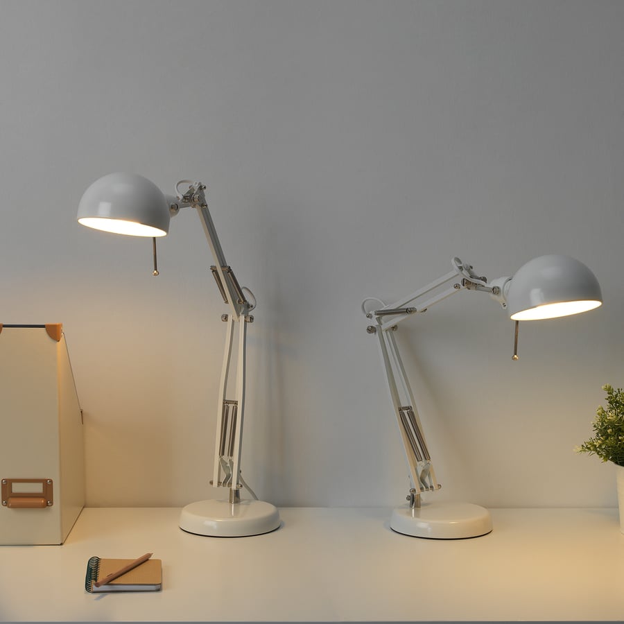 FORSÅ galda lampa, baltā krāsā