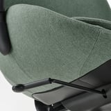 Zielone ergonomiczne krzesło: regulowane podłokietniki.