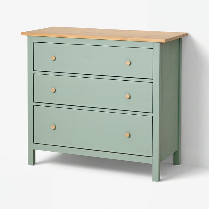 HEMNES Комод, 3 шухляди, сіро-зелений/світло-коричнева морилка, 108x96 см