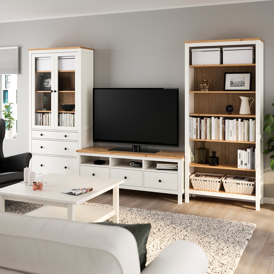 HEMNES TV plauktu kombinācija, balta beice/gaiši brūnā krāsā stikls, 326x197 cm