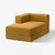 Modułowa sofa JÄTTEBO w kolorze musztardowym, w kształcie litery L, o eleganckim designie i szezlongu do przechowywania. Łączy wygodę i funkcjonalność.