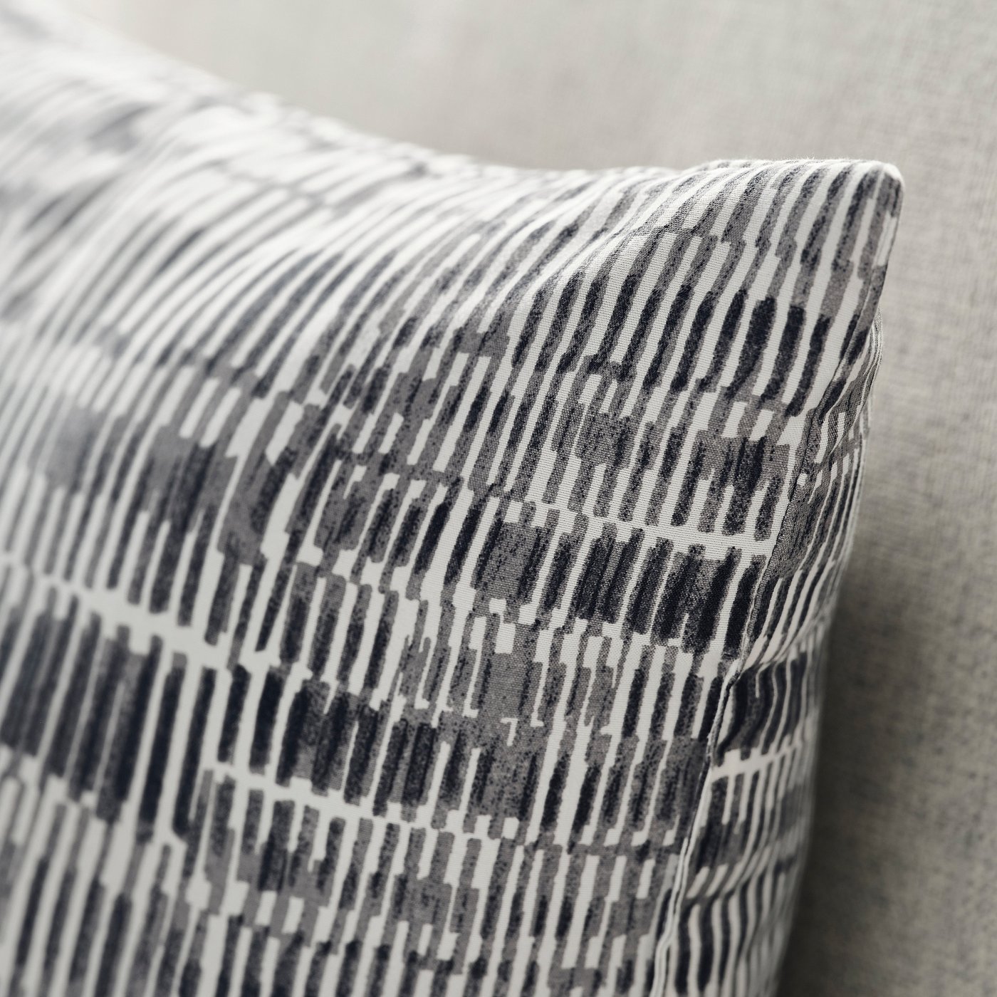 Подушка IKEA JORDKASTANJ, сірий, 40 × 40 см — фото 4