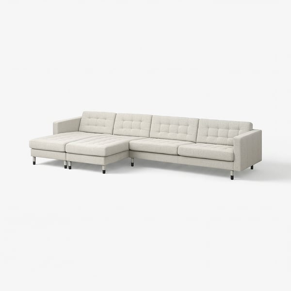 Nowoczesna, jasnoszara sofa w kształcie litery L, z tufowanymi poduszkami i drewnianymi nogami.