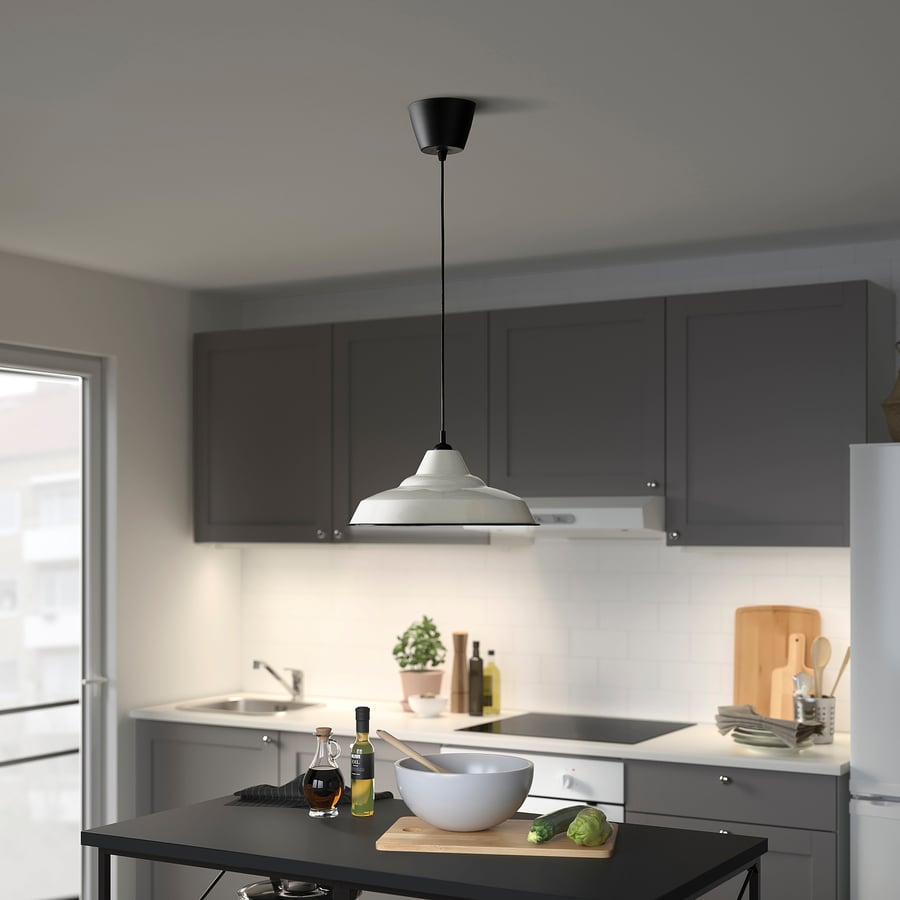 TRETTIOEN iekaramā griestu lampa, baltā krāsā, 38 cm