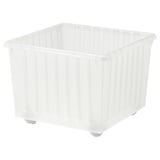 Przezroczysta plastikowa skrzynia do przechowywania na kółkach. Można go układać w stosy i ma zakrzywioną górną krawędź do podnoszenia.