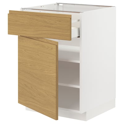 White and oak METOD kitchen cabinet, medium shelf, all-wood look.