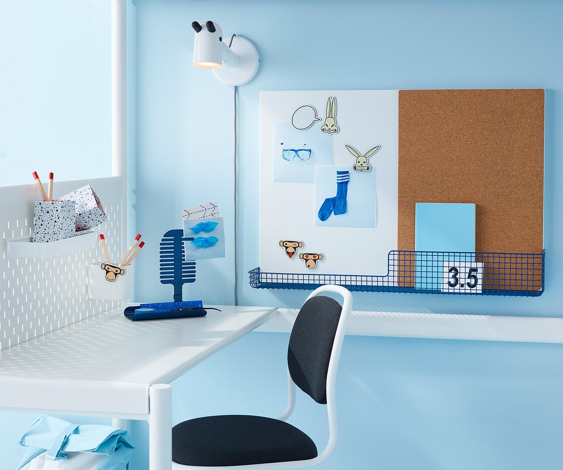 MÖJLIGHET Noticeboard/whiteboard with basket, white, blue, Width 71 cm IKEA