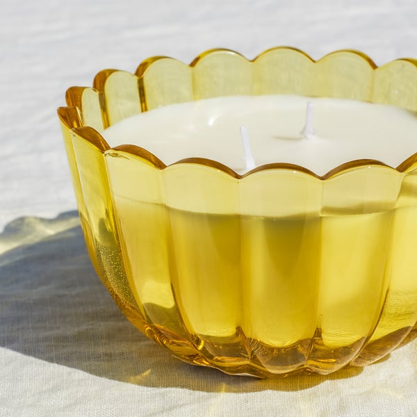 MORKULLA Scented candle in glass, 2 wicks, Citrus flower bright yellow-green, 22 hr