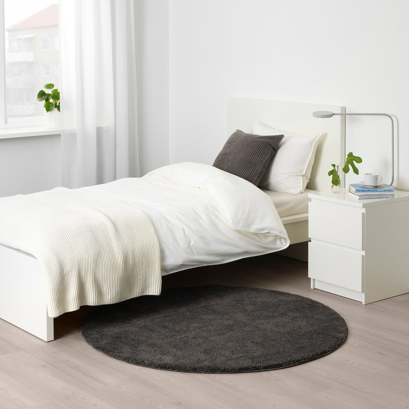 STOENSE Rug, low pile, dark grey, Diameter 130 cm IKEA