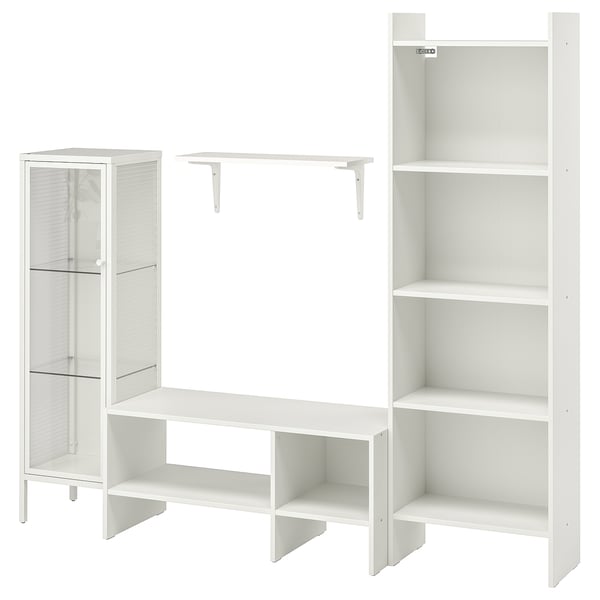 Um conjunto de móveis BAGGEBO branco, incluindo estante, vitrine, bancada de TV e prateleira de parede, todos com um design limpo e moderno.
