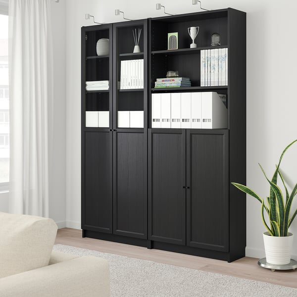 BILLY / OXBERG Estante c/painel/portas de vidro preto