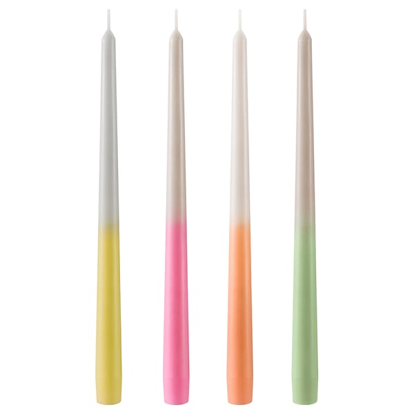 Velas ENGADINVIDE : conjunto de 4 tapers coloridos com efeito gradiente suave.