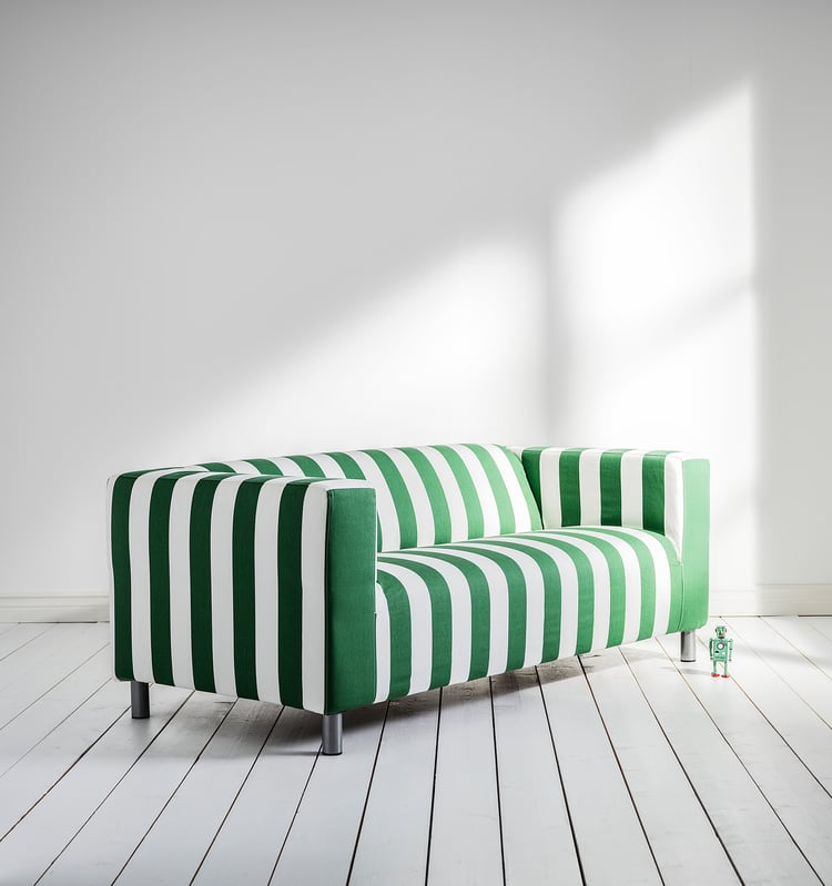 KLIPPAN Sofá 2 lugares Radbyn verde/branco IKEA