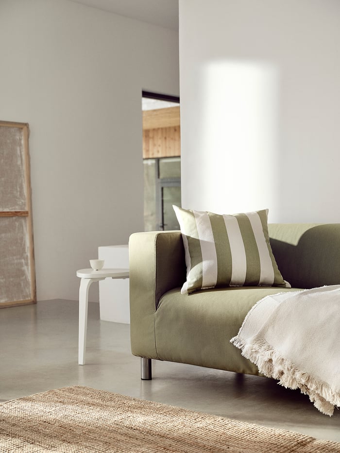 KLIPPAN sofá 2 lugares, Vissle verde amarelado IKEA