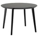 Opção: Mesa de jantar redonda preta moderna, quatro pernas de madeira angulares, design minimalista.