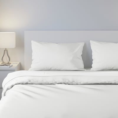 Conjunto de cama de algodão branco NORDRUTA colcha de flanela macia, lençóis e fronhas. Design simples e retangular com candeeiro de cabeceira duplo.