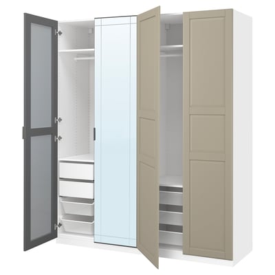 Guarda-roupa PAX: branco e bege, design moderno, portas abertas revelam prateleiras e gavetas, portas espelhadas e sólidas, com compartimentos organizados.