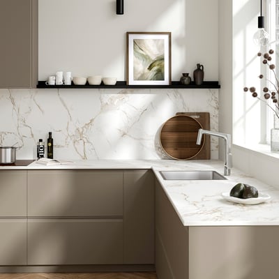 RUNSBÄCK Painel de parede feito à medida, branco mate/efeito mármore porcelana de alta pressão, 1 m²x1.2 cm