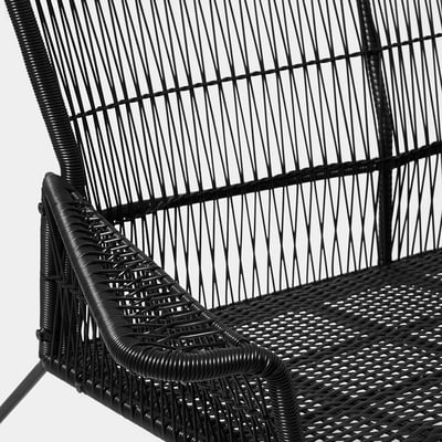 TALLSKÄR: namoradeira exterior preta moderna, vime de plástico trançado, design conciso, assentos confortáveis.