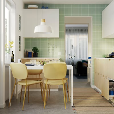 VIHALS / VIHALS Mesa e 4 cadeiras, branco/amarelo Tibbleby amarelo, 84/120x74 cm