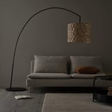VINGMAST / SKAFTET Lámpara de arco con pantalla, beige/negro