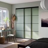 SKYTTA / PAX Dressing avec portes coulissantes, noir gris foncé/Mehamn vert clair, 226x160x240 cm
