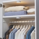 GÖMPYSSLING LED lighting with sensor - white/battery operated 2 3/4 "