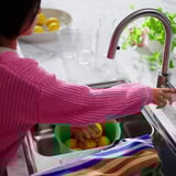 SALLSJÖN Bateria kuch z miesz i wyciąg wylew, czarny