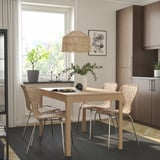 EKEDALEN / ÄLVSTA طاولة و 4 كراسي, سنديان/خيزران طلاء كروم, ‎120/180 سم‏