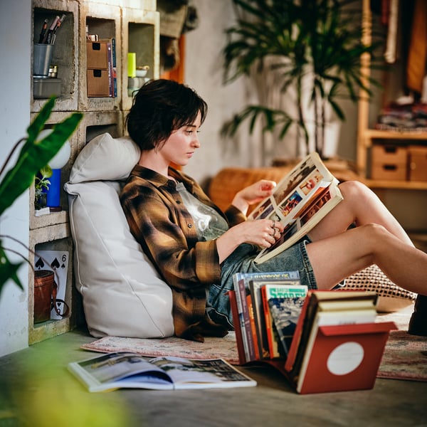 KOMPISHÄNG مسند كتاب, أحمر, ‎54x19x18 سم‏