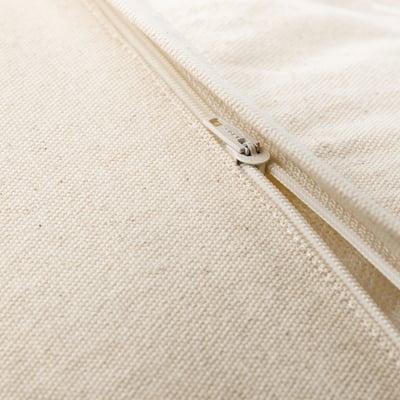 KUSTFLY غطاء وسادة, بيج/أسود, ‎50x50 سم‏