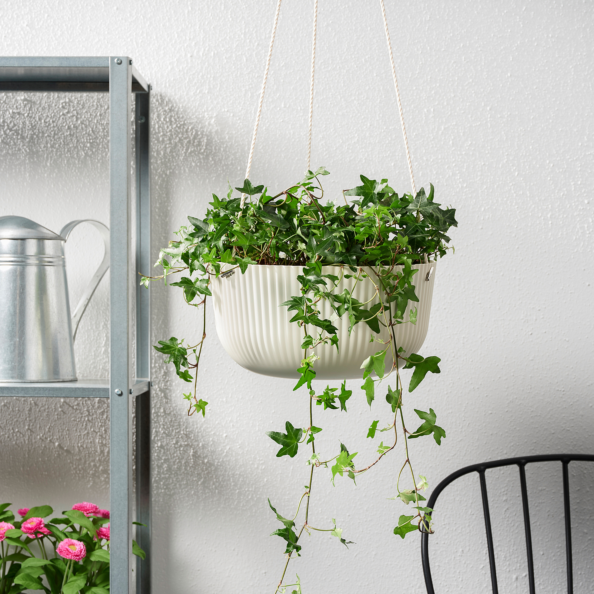 ÄPPELROS Hanging planter, in/outdoor offwhite, 27 cm IKEA