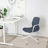 LÅNGFJÄLL Conference chair with armrests, Gunnared blue/white